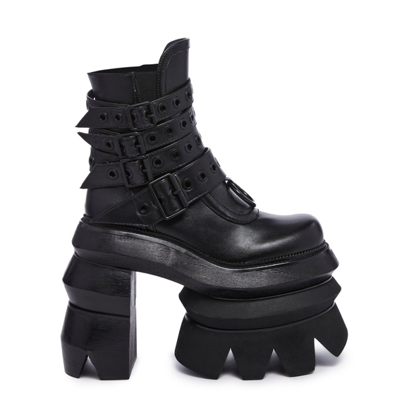 Never Sell Out Platform Boots - Picture 7 of 11